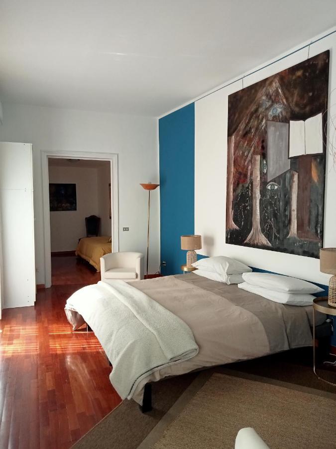 Altera Domus Bed & Breakfast เนเปิลส์ ภายนอก รูปภาพ