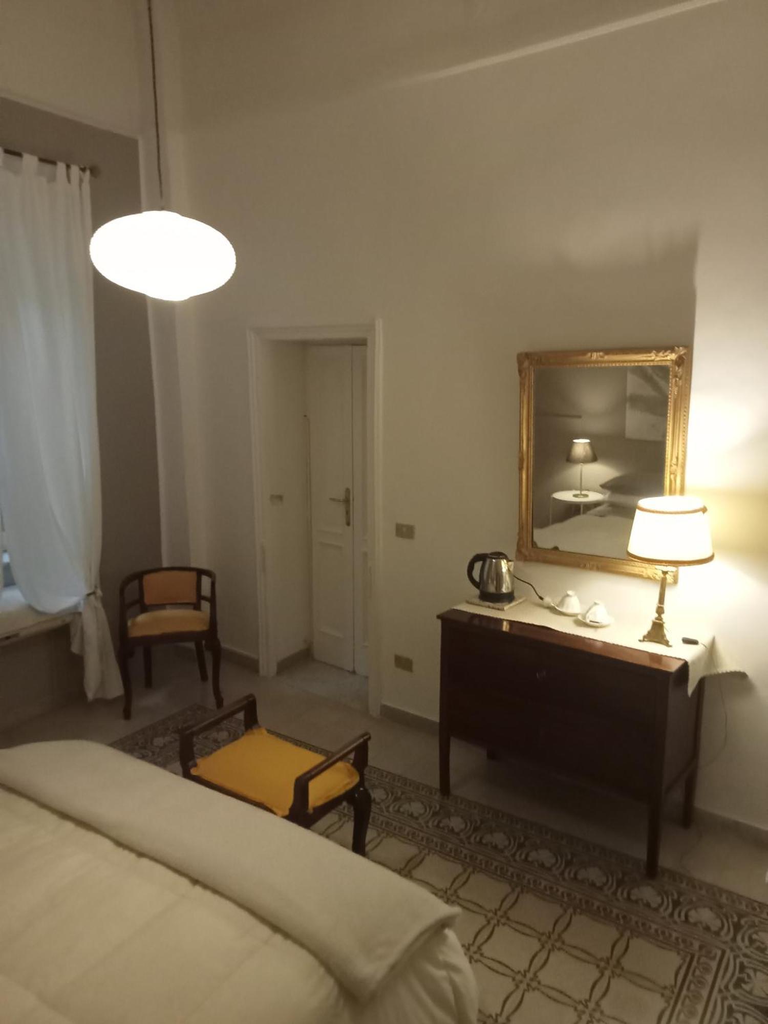 Altera Domus Bed & Breakfast เนเปิลส์ ห้อง รูปภาพ